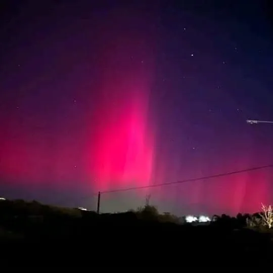 Gran espectáculo de colores en el cielo de Ushuaia y Tolhuin con la “Aurora Austral” (3)