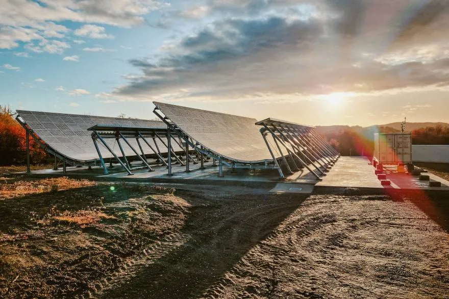 photo_5166137022300138837_y