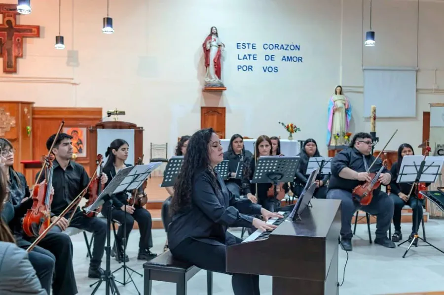 Dictan la carrera de Técnico Instrumentista Orquestal en la capilla “Sagrado Corazón de Jesús” (3)