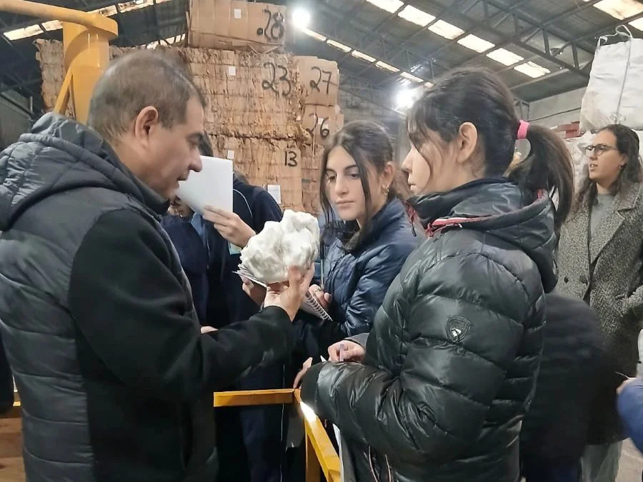 Transformación de residuos plásticos en materia prima