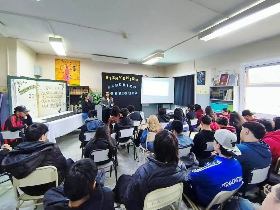 Se trabaja en promover herramientas en el cuidado de la salud emocional en las escuelas