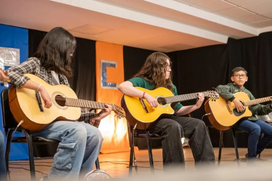 photo_5039915733131308304_y