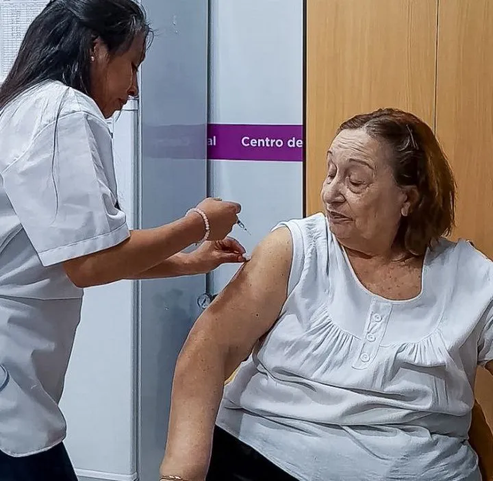 photo_5107440354260528891_y