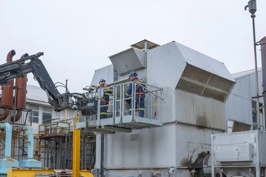 Realizan trabajos de mantenimiento sobre las turbinas y transformadores de Ushuaia