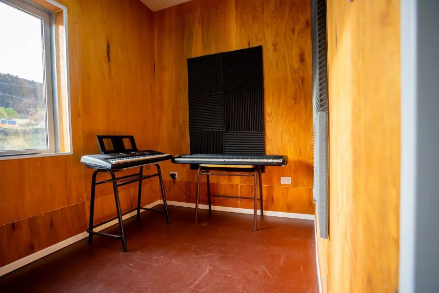 photo_4922788487455944836_y