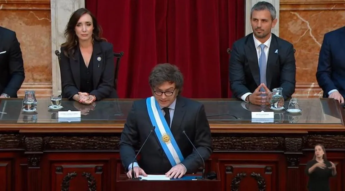 Milei presentó ante el Congreso su primer presupuesto en defensa del déficit cero