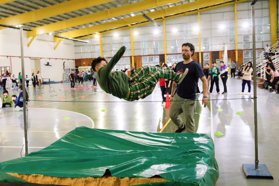 photo_5041861160042868142_y