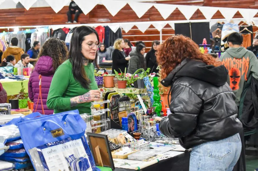 photo_5172431438606348804_y