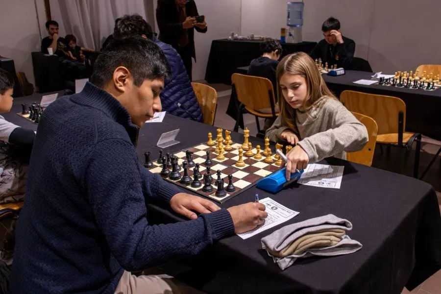 photo_5141153751590088398_y