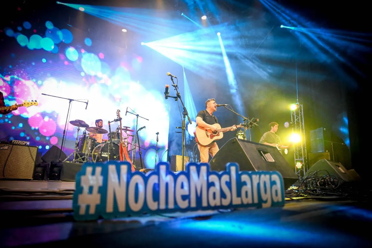 El folklore estuvo a cargo del cierre de los recitales de la Fiesta de la “Noche más Larga” (1)