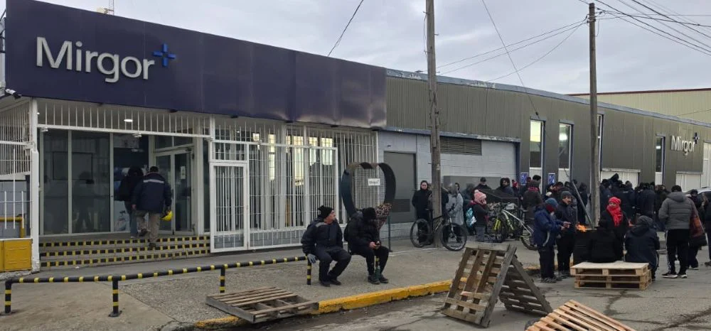 El CEO de Mirgor se reunió con los trabajadores en medio de un clima de tensión
