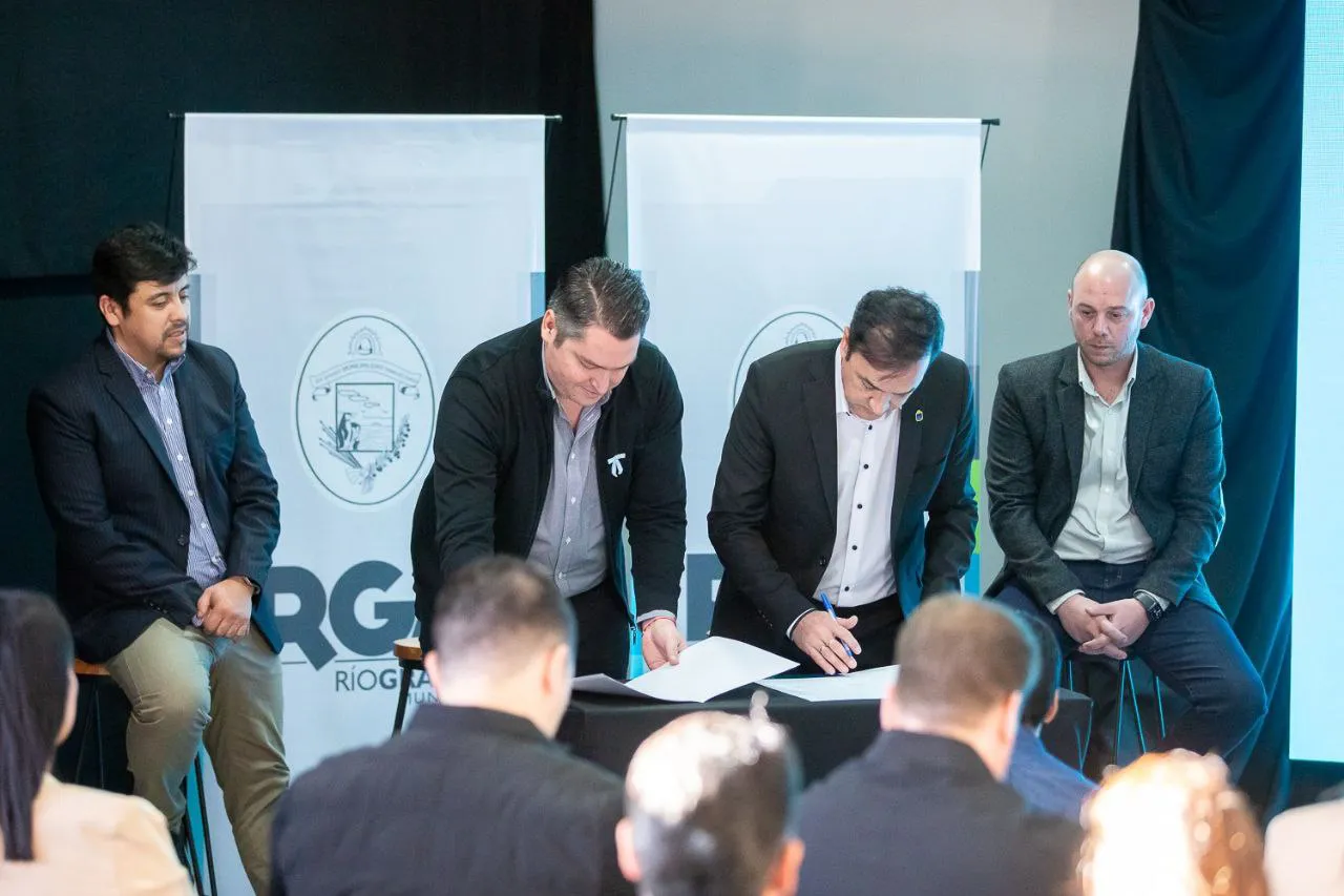Se firmó el convenio para la apertura de una Casa de Estudios en Córdoba (3)