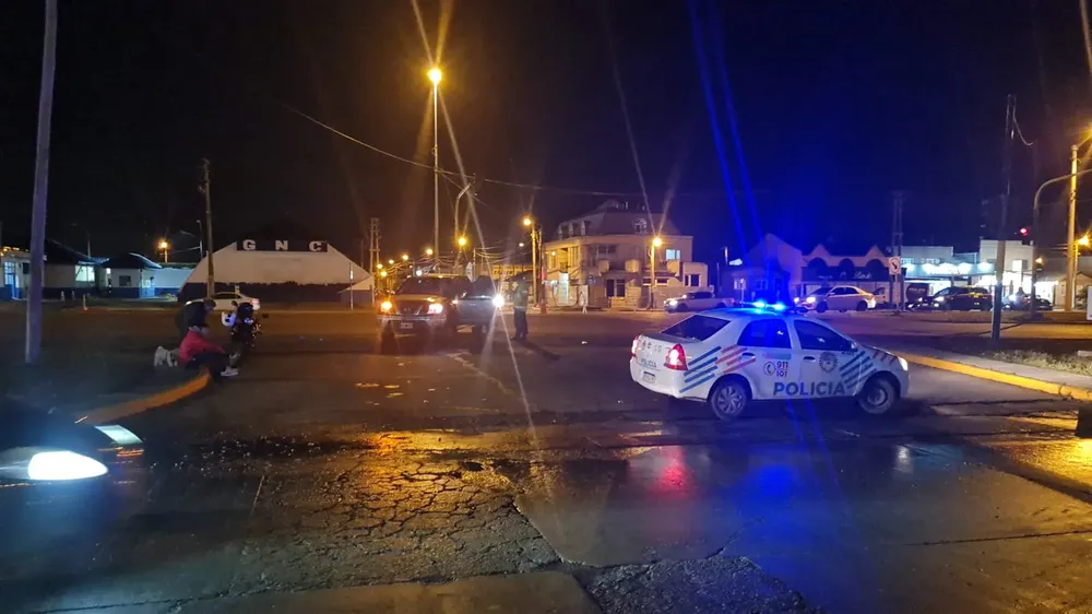 Colectivo de City Bus embistió una motocicleta dejando un menor herido (5)