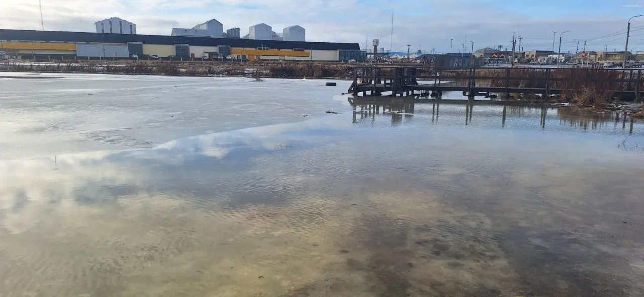 Ante los deshielos recomiendan no realizar actividades en la Laguna de Los Patos