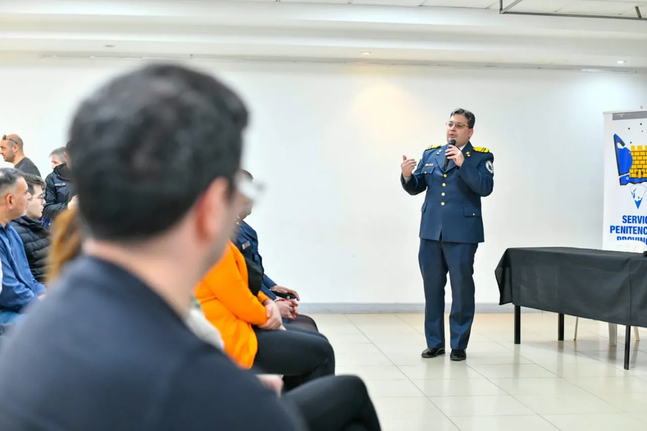 Brindaron charla a docentes que se desempeñan en educación en contexto de encierro (1)