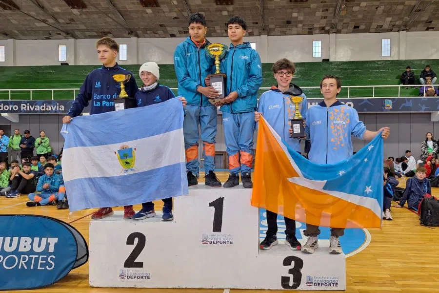 photo_4929503677413174546_y