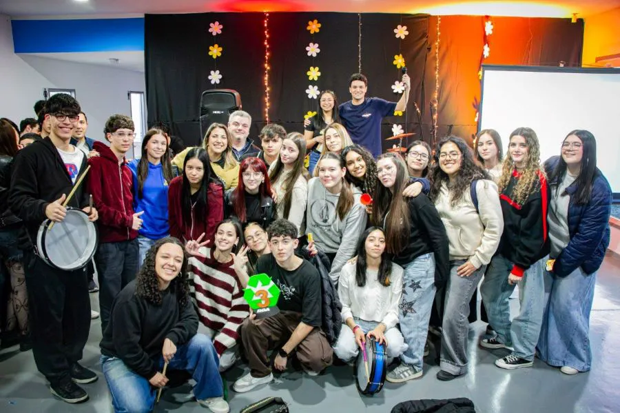 photo_5089478427370261366_y