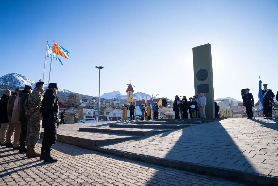 Se conmemoró el 213° Aniversario del Éxodo Jujeño en Ushuaia y Río Grande  (4)