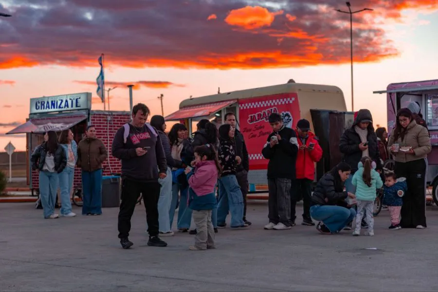 photo_5159174008438721451_y