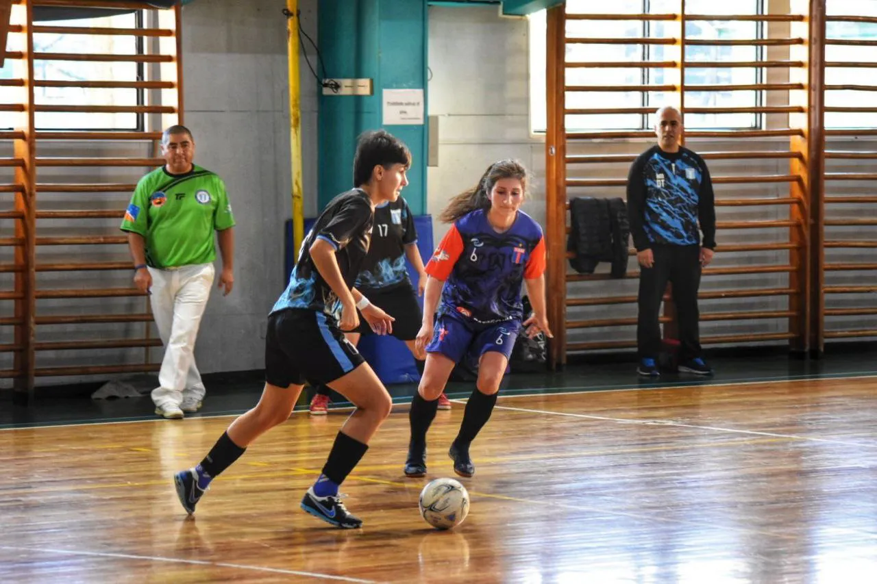 El fin de semana se jugó la 3 fecha del torneo Mujeres Centenarias en Río Grande  (5)