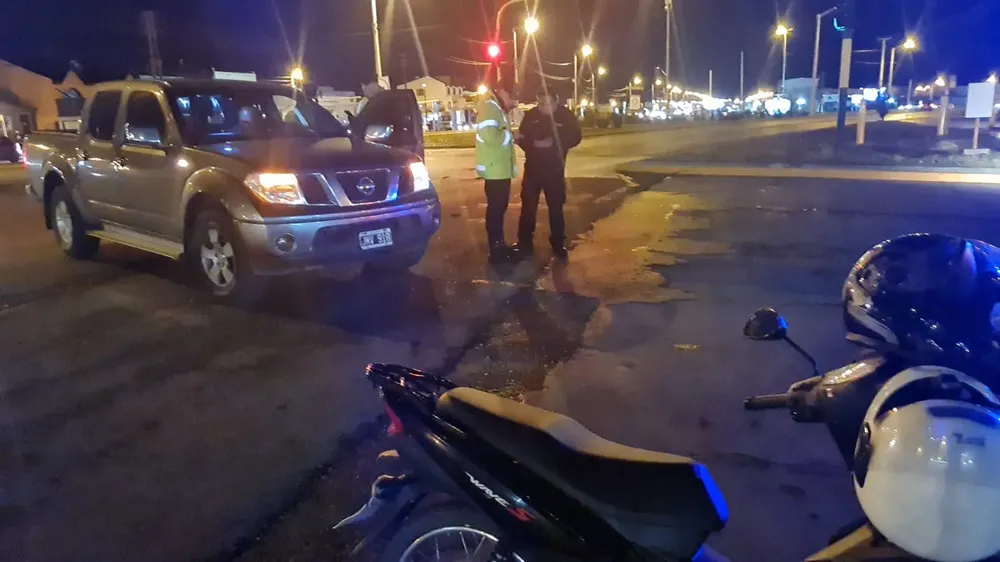 Colectivo de City Bus embistió una motocicleta dejando un menor herido (2)