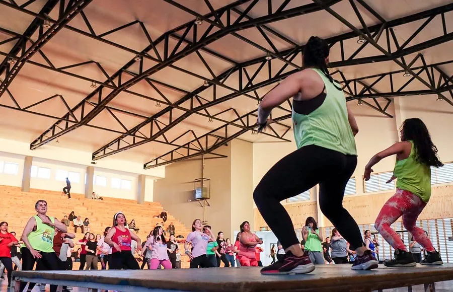 photo_5134323426444553473_y