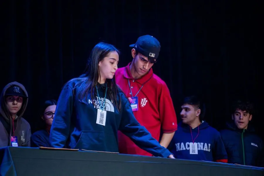 photo_5039562570855460698_y