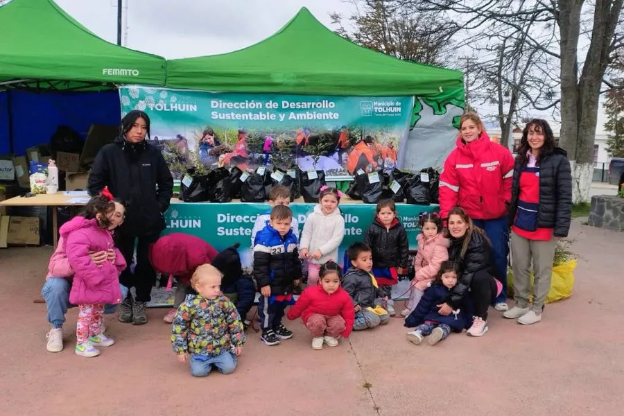 photo_5161200880811355979_y