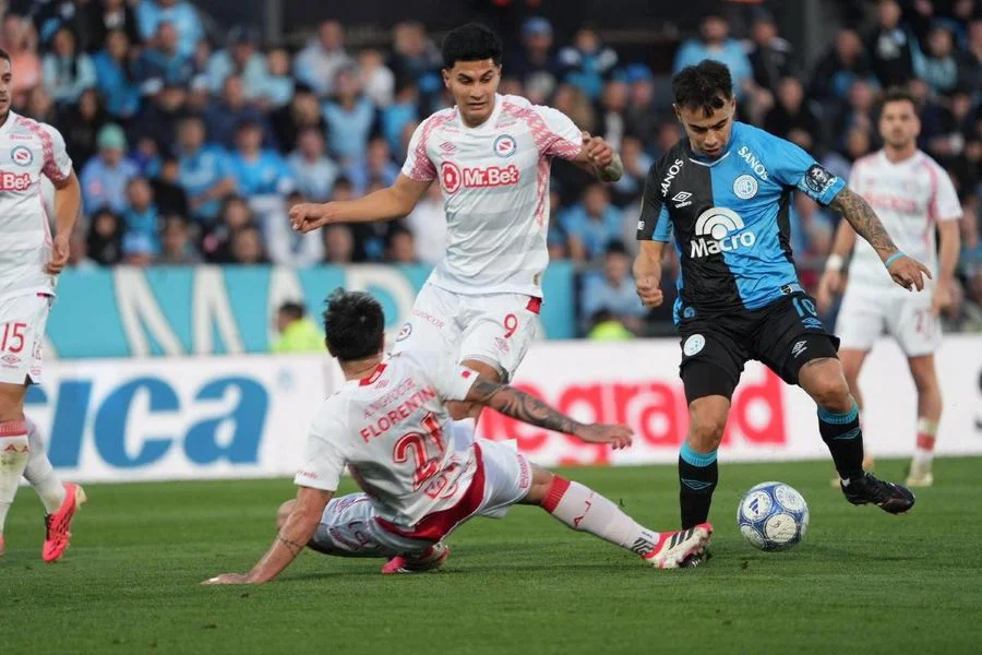 Argentinos le ganó con lo justo a Belgrano y se posiciona primero con puntaje ideal