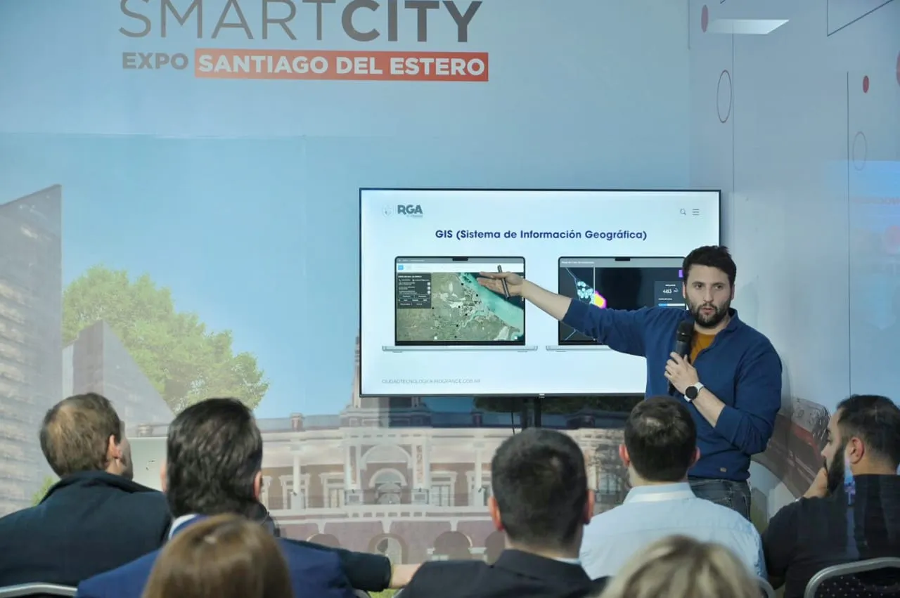 Se presentó en la “Smart City Expo” el trabajo que se realiza con la Línea 147