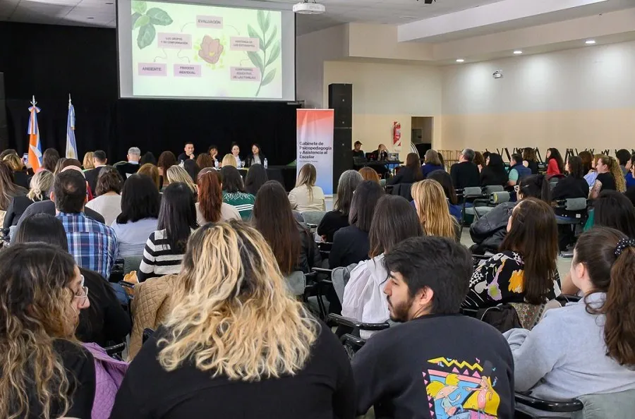 photo_5073750991567957357_y