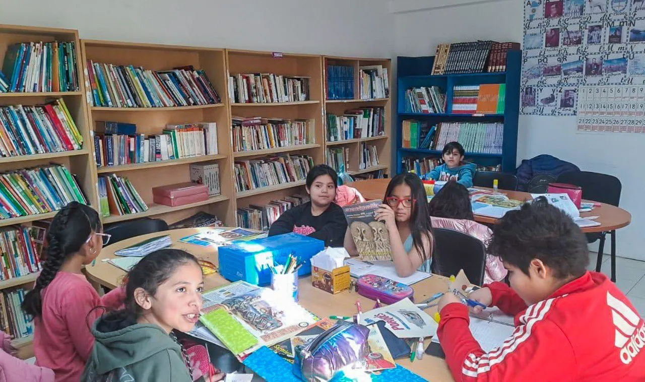 Continúan brindándose clases de apoyo a estudiantes de la ciudad de Río Grande