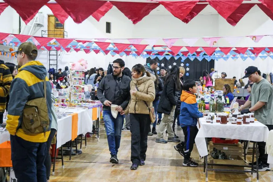 photo_5123145456229133917_y