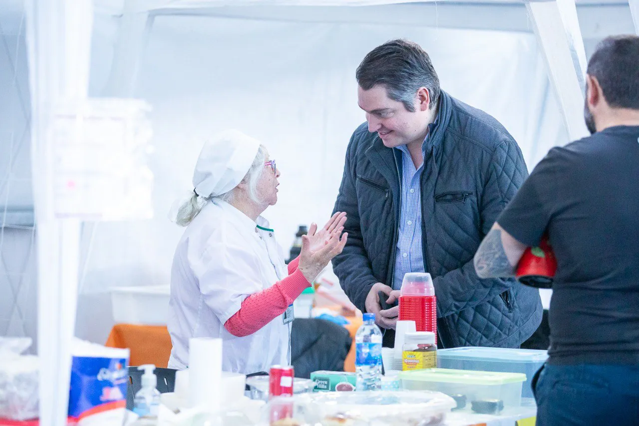 Perez destacó el acompañamiento que brinda a los vecinos “El Mercado en tu Barrio” (3)