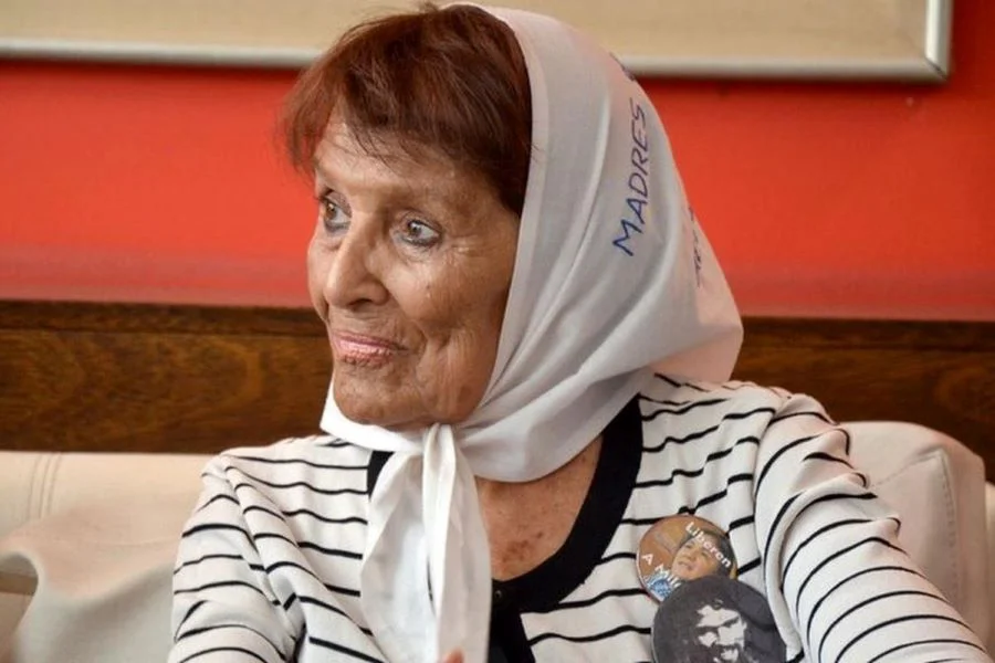Murió Taty Almeida, la referente de Madres de Plaza de Mayo