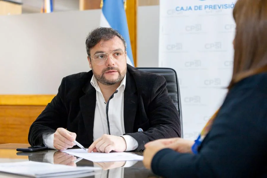 photo_5071244414298033235_y