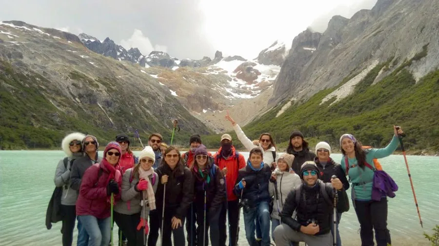 Organizan en Tolhuin una caminata para mujeres hacia la Laguna Esmeralda