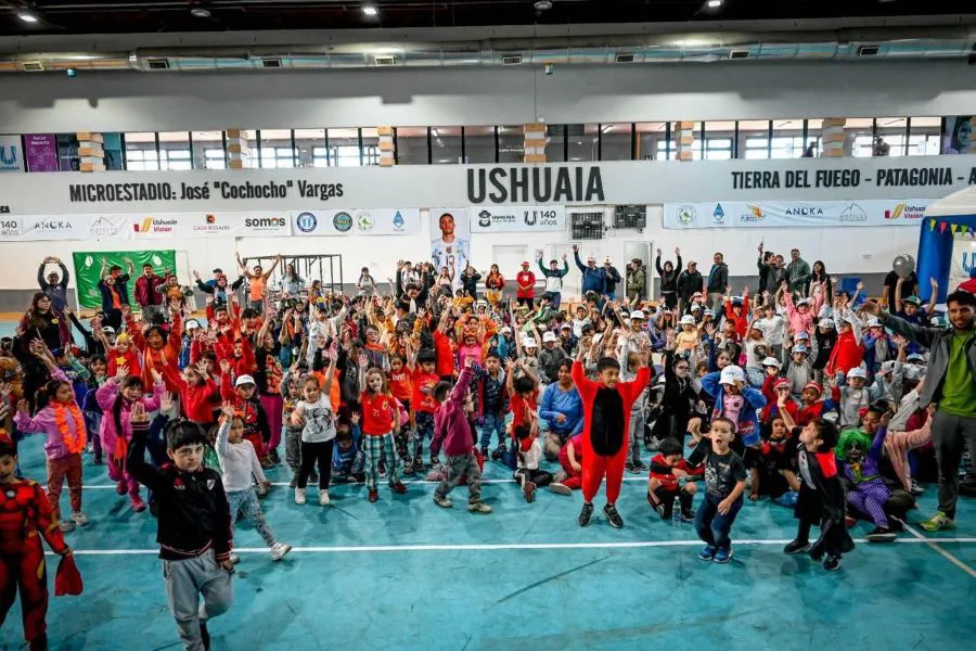 photo_4990412957984861624_y