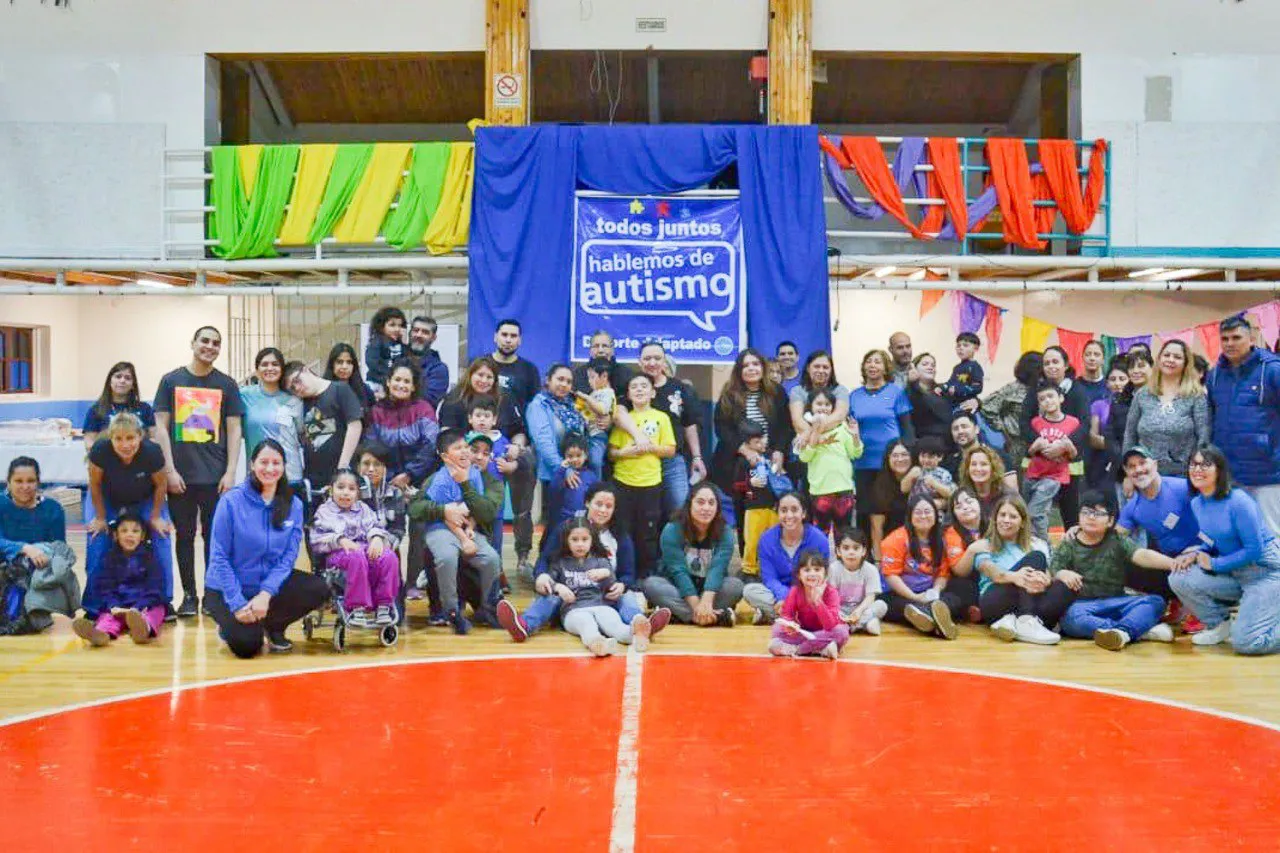 Más de 200 vecinos asistieron a los talleres “construyendo una educación universal”