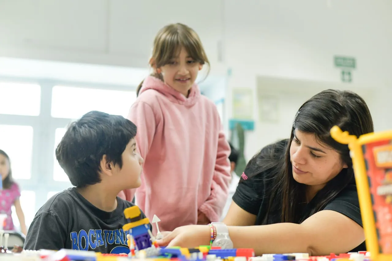 photo_5062323870299696877_y