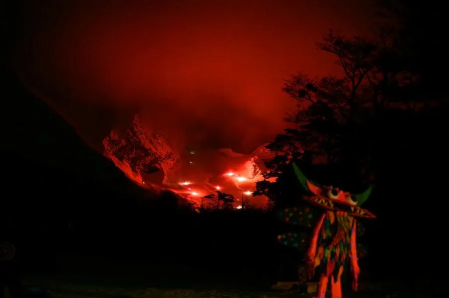 photo_4947719651622760086_y