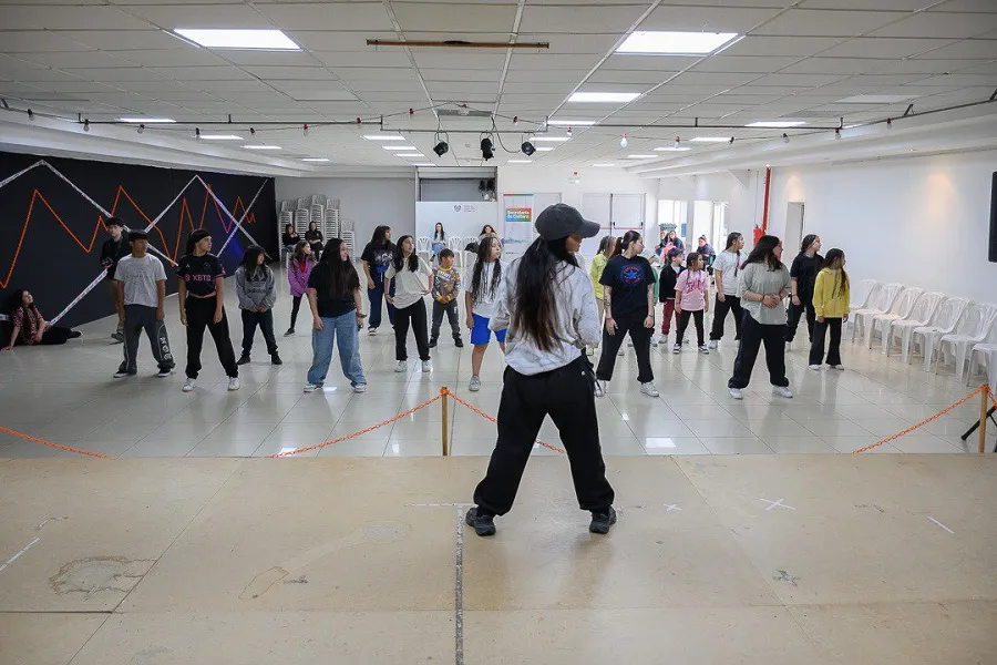 Jóvenes participaron de la 1ª edición de “Urban Flow” de danzas urbanas y freestyle (1)
