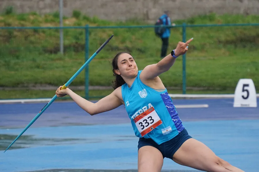 Nueva medalla dorada en los Juegos de la Araucanía por Renata Godoy (1)