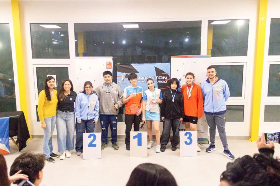 photo_5143337441812393951_y