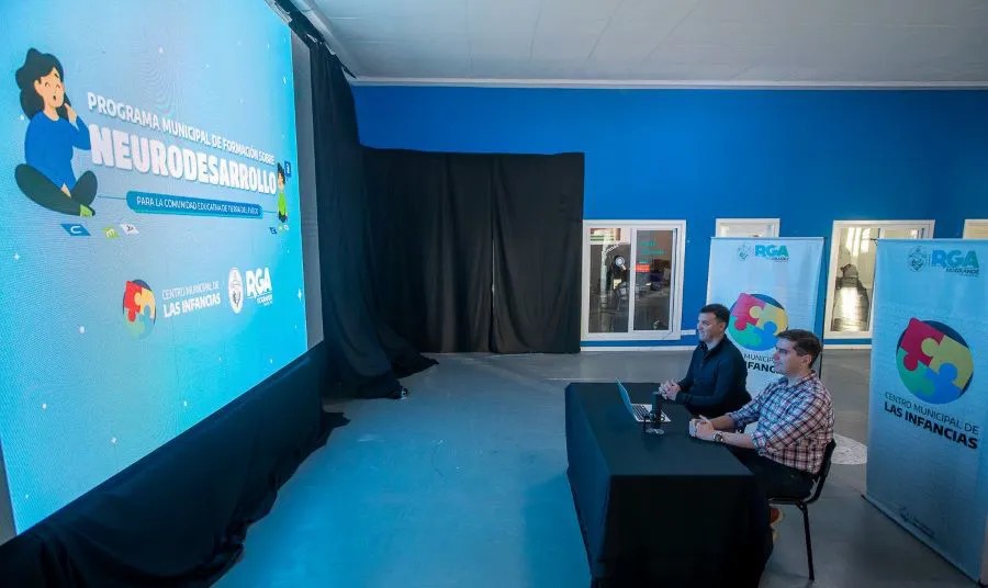 photo_4900047911232670520_w