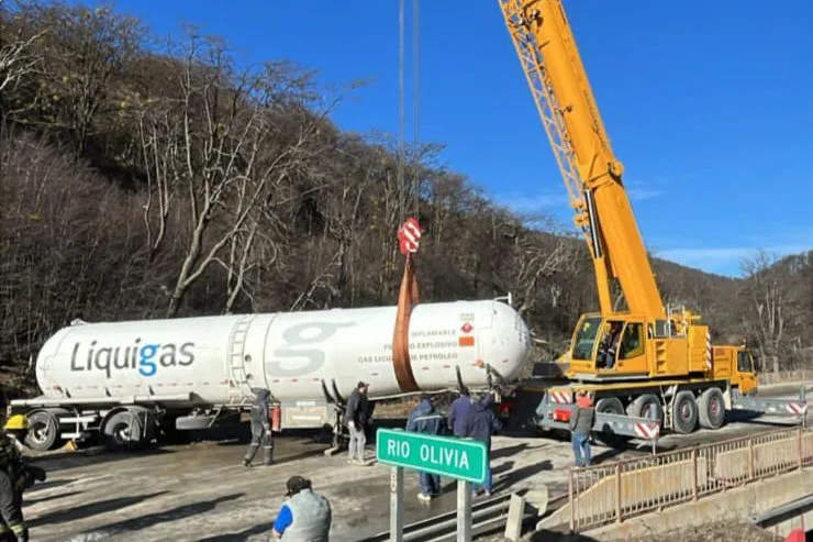 photo_5003618547900985125_x