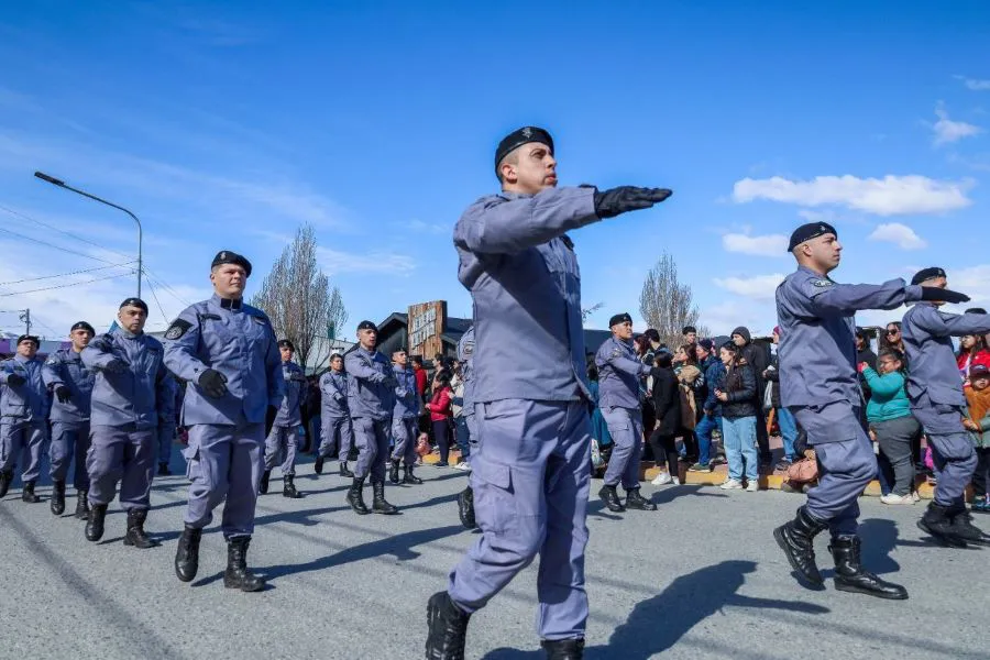 photo_5143553641879898969_y