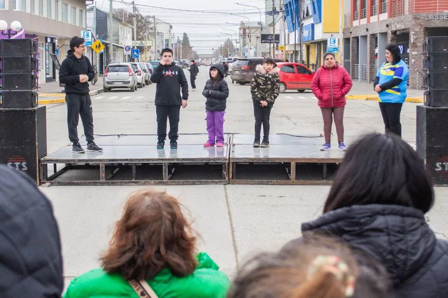 photo_5062412307971288915_y