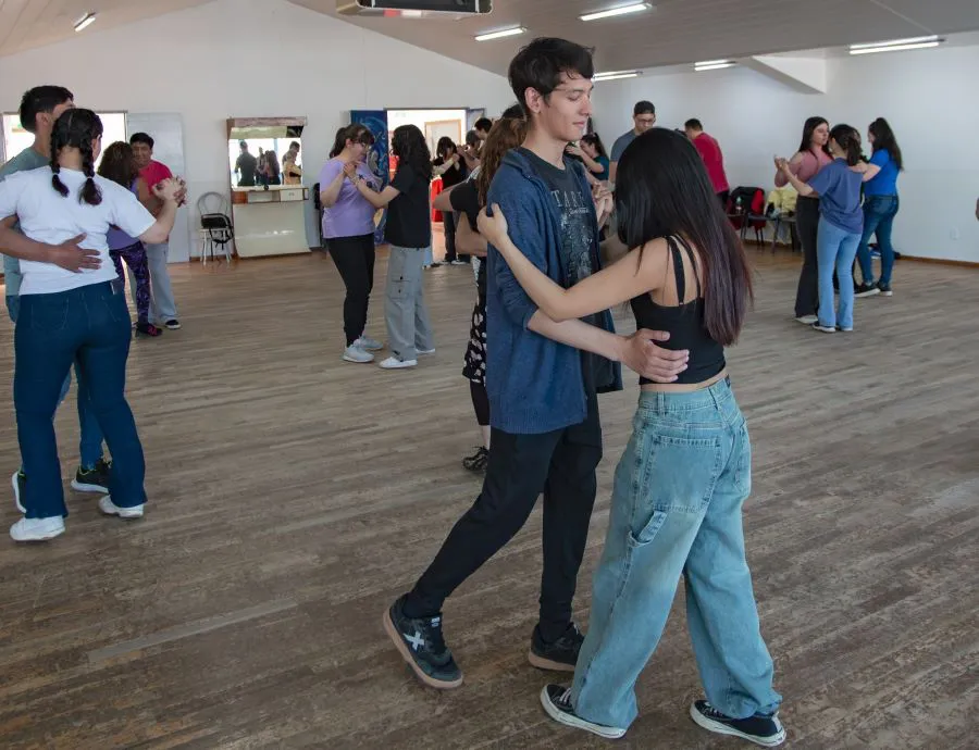 Se desarrolló el seminario intensivo de milonga y vals en el Centro Cultural Alem (1)