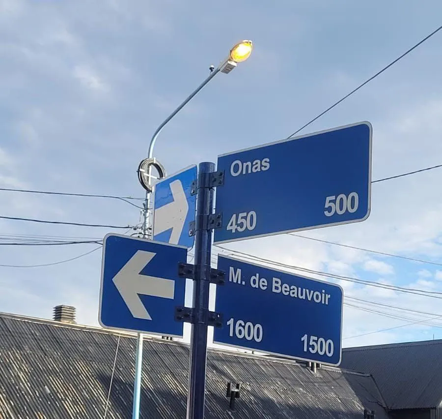 photo_5087174078627950484_y